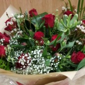 12 Red Roses in a Castle Box